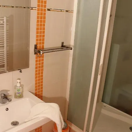 Hellene Guest house Piest'any