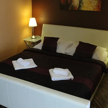 Hellene Guest house Piest'any